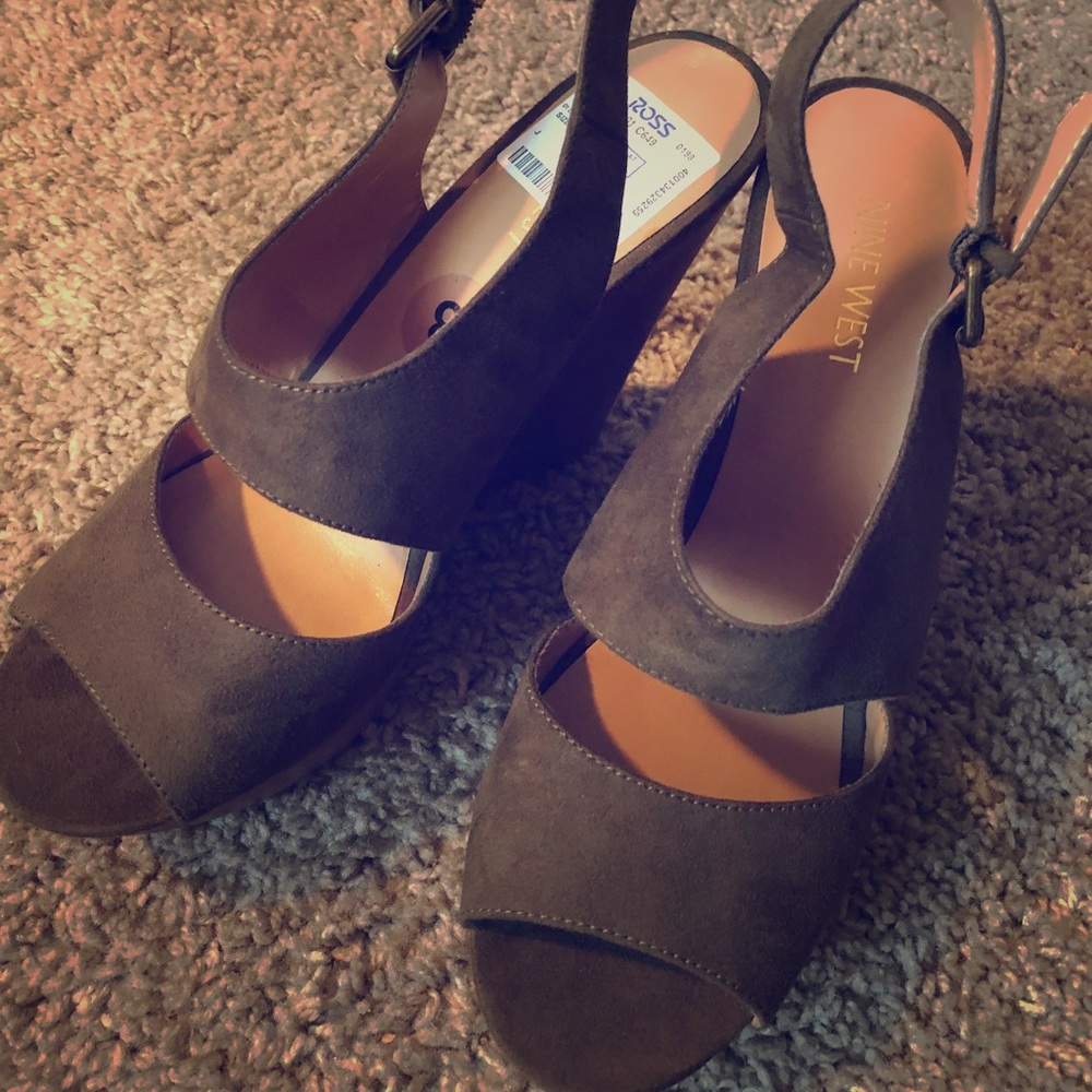 Olive green wedges